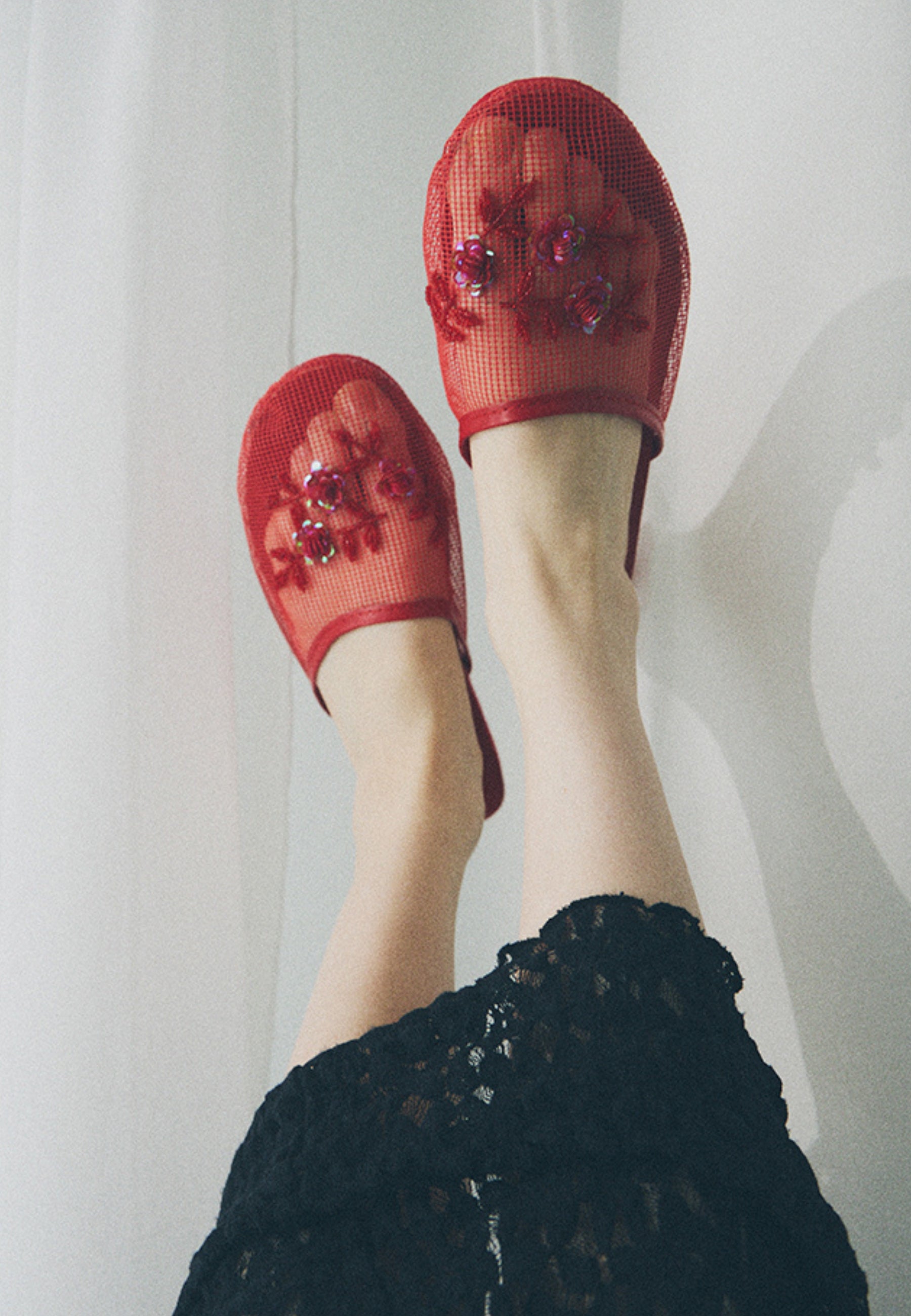 Camio-F_Fiery Red Bow_Model_0