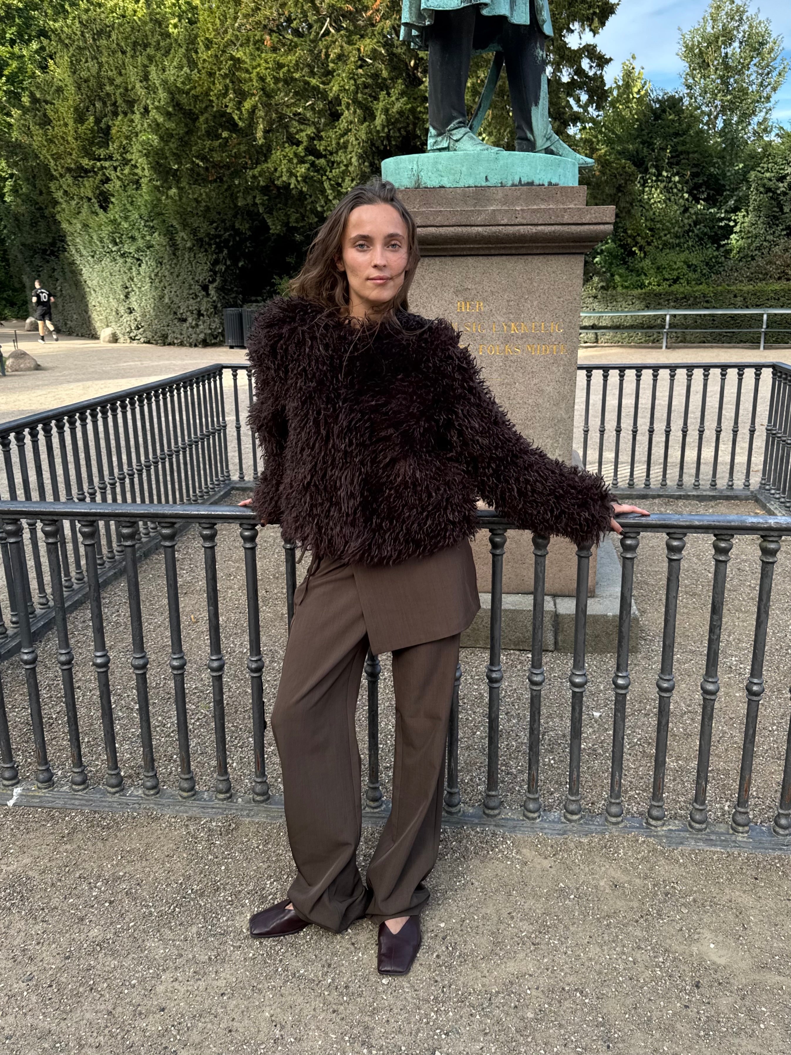 Kamira-F_Dark Mocca_Content_1