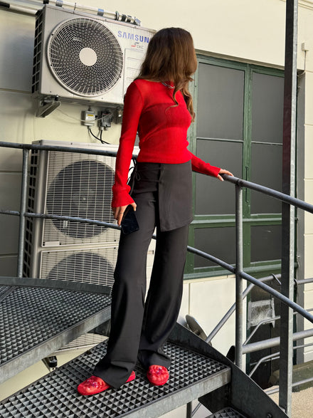 Kamira-F_Dark Grey_Content_0