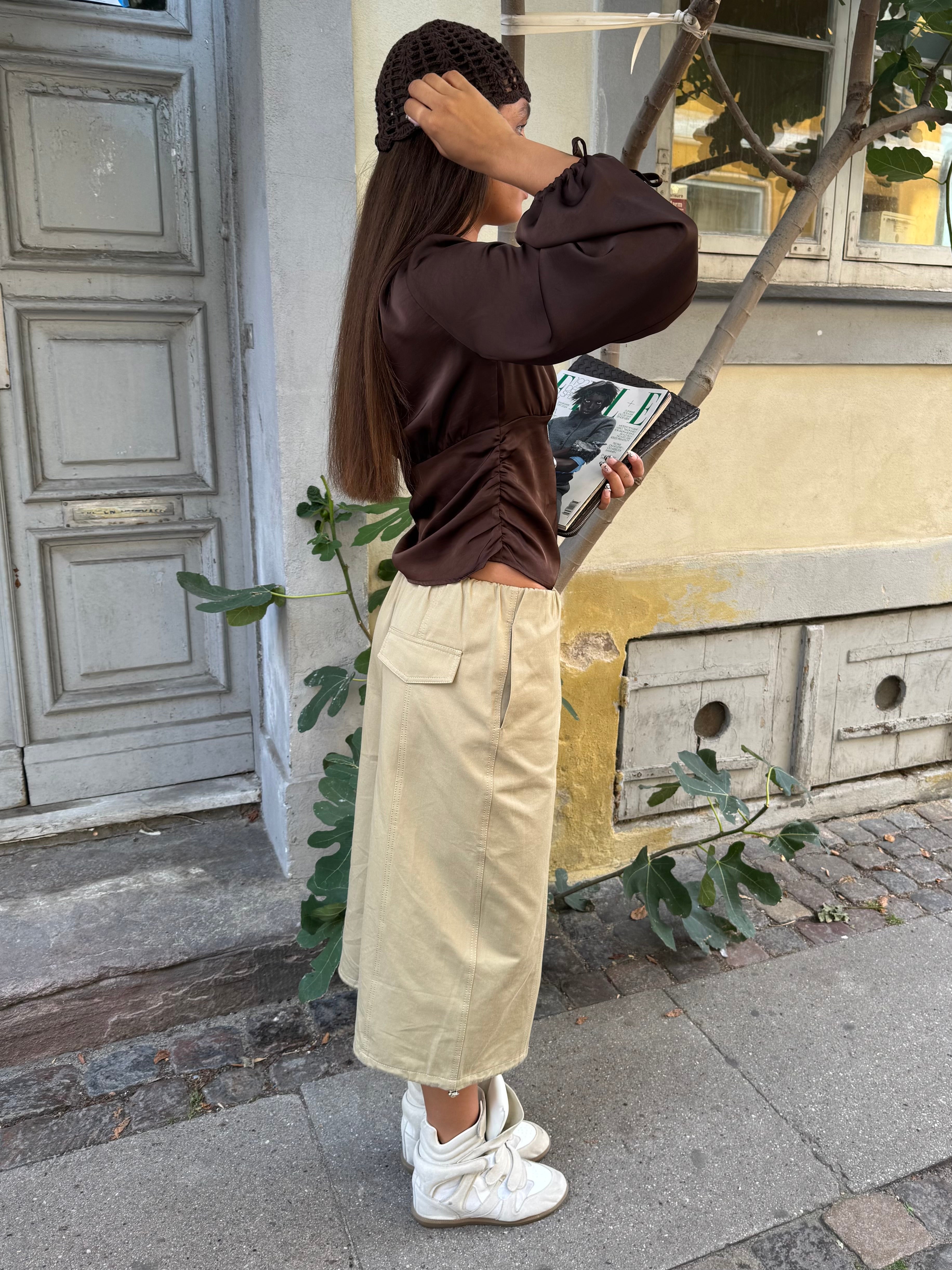Berdette-F_Deep Espresso_Content_2