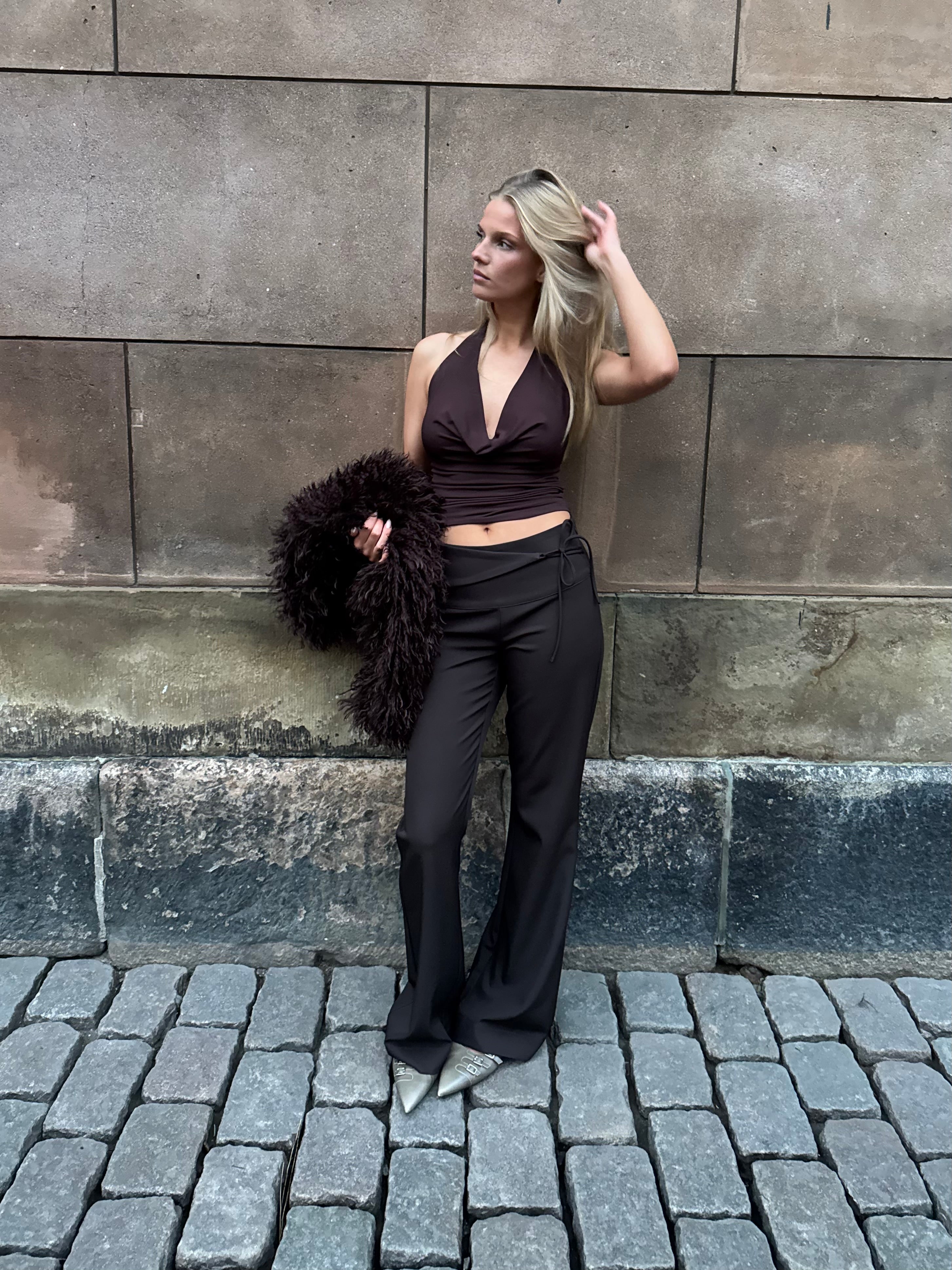 Estha-F_Dark Grey_Content_1
