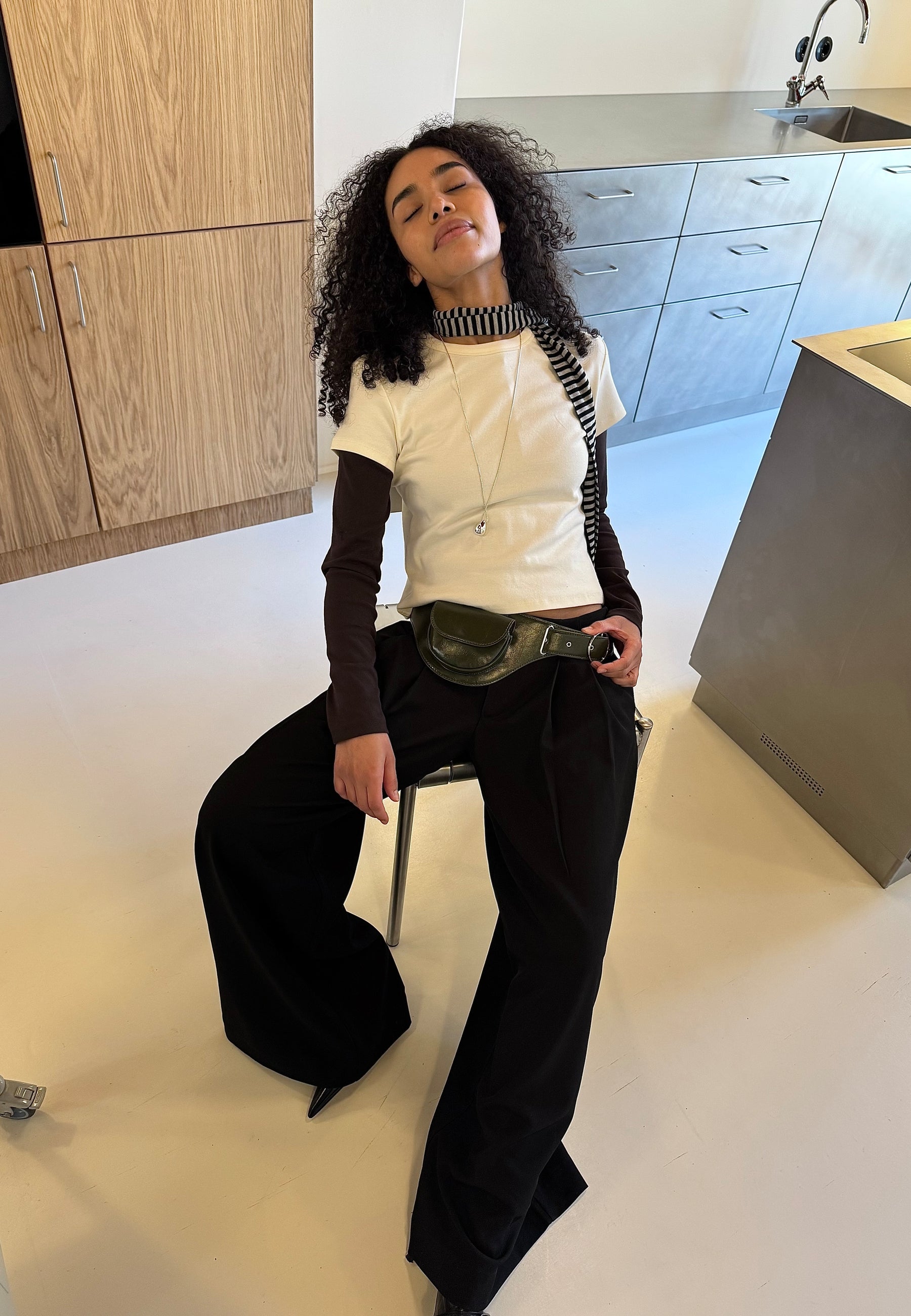 Sienna-F_Black_Content_2