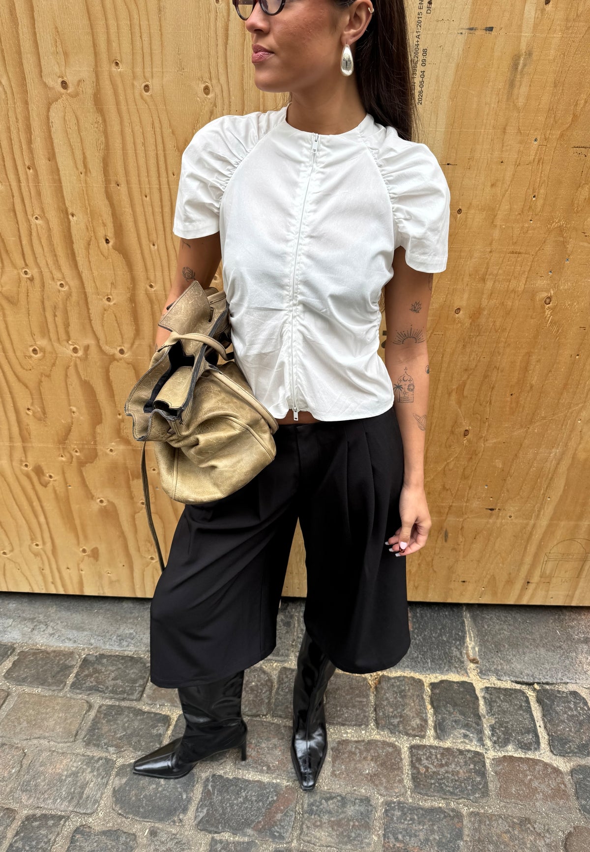 Papez-F_White_Content_1